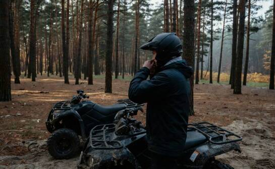 Jak wygląda cała wyprawa quadem podczas kawalerskiego wyjazdu poza centrum Warszawy