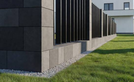 Kiedy bloczki ogrodzeniowe wzmacniają ogrodzenie z przęsłami metalowymi, a kiedy ujawniają błędy w fundamencie