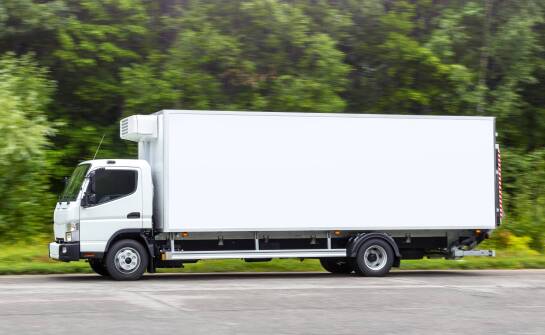 Dlaczego transport chłodniczy i dokumentacja decydują o jakości nabiału w hurcie