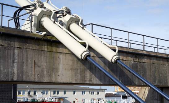 Jak dobrać cylinder hydrauliczny do pracy w śląskim przemyśle ciężkim