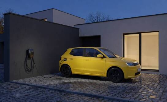 Elektryk czy hybryda — jak rodzaj napędu w modelu Fiat Grande Panda zmienia codzienną jazdę po mieście