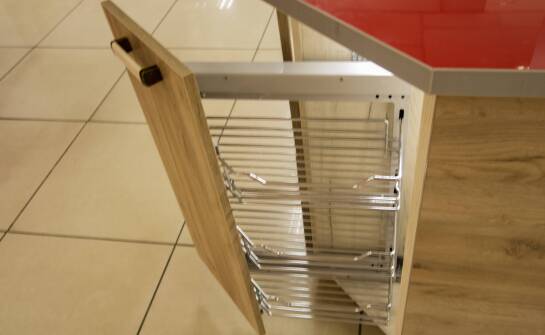 Jak ocenić zgodność narożnego systemu z frontem 40 cm w produkcji seryjnej