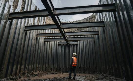 Jak dobór zabezpieczenia wykopu łączy geotechnikę, BHP i kolejność robót