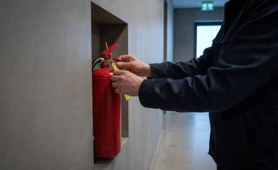 Jak instrukcja bezpieczeństwa pożarowego wpływa na codzienne użytkowanie obiektu