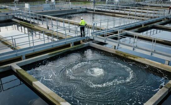 Jakie dane wejściowe naprawdę kształtują projekt technologiczny komunalnej oczyszczalni ścieków
