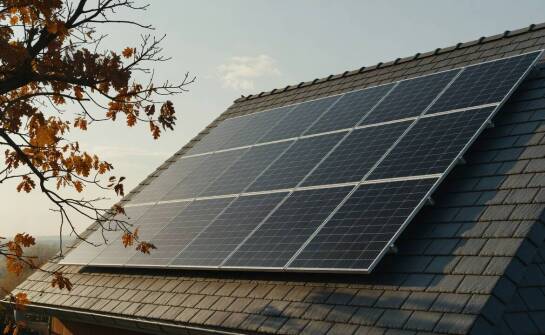 Dlaczego 1113 kWh/m² rocznie w Pszczynie nie przesądza o uzysku instalacji fotowoltaicznej