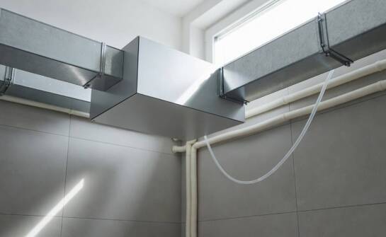 Jak budowa nagrzewnicy gazowej wpływa na jej pracę w instalacji kanałowej