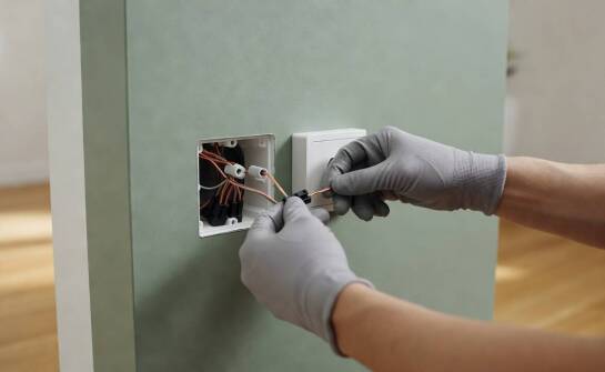 Jak przygotować istniejącą instalację pod oświetlenie LED, żeby uniknąć awarii i spadków napięcia