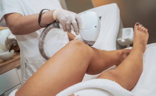 Co dzieje się podczas pierwszej wizyty w miejscu łączącym depilację laserową i modelowanie sylwetki