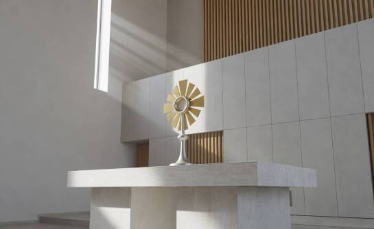 Jak forma monstrancji współgra z architekturą prezbiterium kościołów w Poznaniu