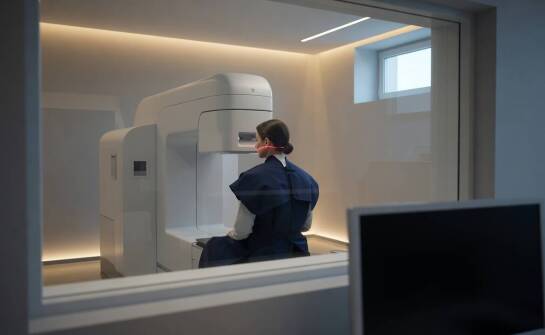 Dlaczego jedno zdjęcie zęba nie wystarcza — kiedy wybiera się RTG punktowe, panoramiczne lub CBCT
