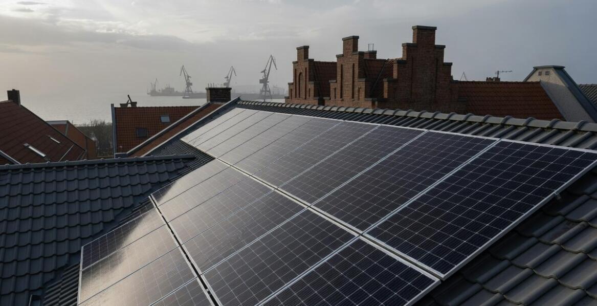 Jak nadmorskie warunki i miejska zabudowa zmieniają działanie instalacji PV w Gdańsku