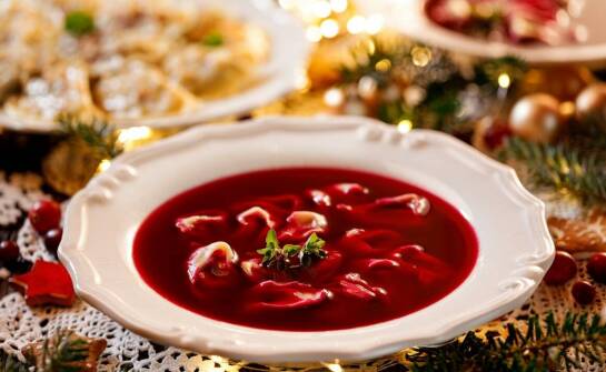 Tradycyjne polskie smaki na andrzejkach – co znajdziesz w naszym menu?