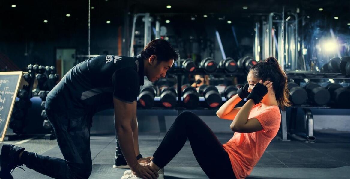Jak poprawa koordynacji ruchowej w studio fitness wpływa na codzienne życie?