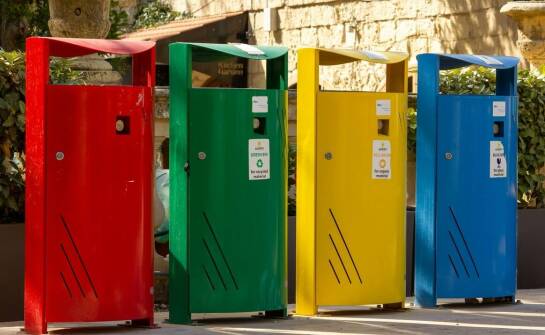 Zrównoważone praktyki w odbiorze odpadów niebezpiecznych w Mazowieckiem – co warto wiedzieć?