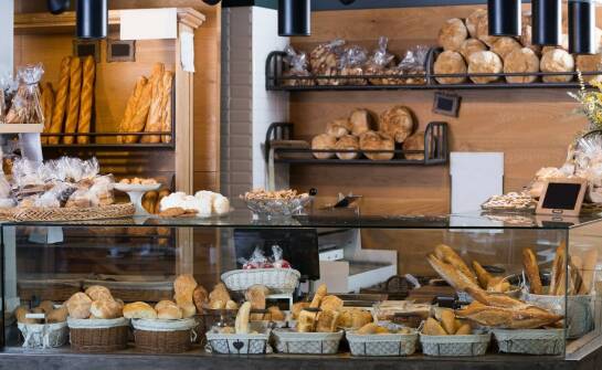 Znaczenie koszyków w projektowaniu wnętrz restauracyjnych