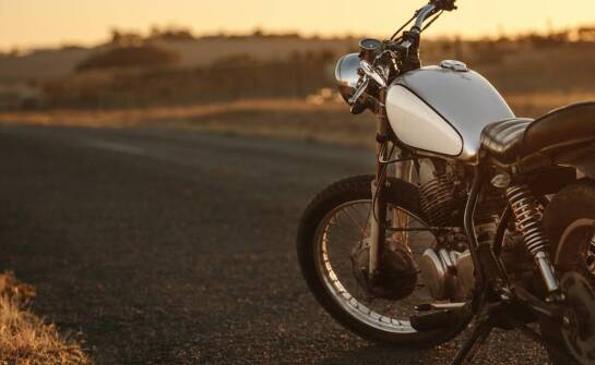 Jak wybrać odpowiedni lokalizator GPS dla motocykla?
