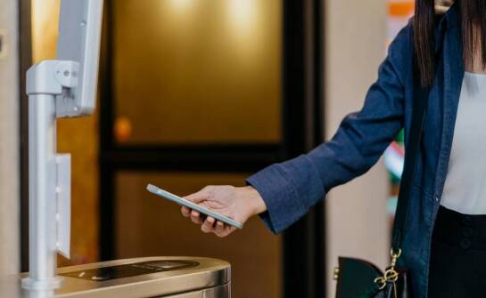 Jak kupić bilety na pociąg z Fiumicino do Rzymu? Praktyczny poradnik dla podróżnych