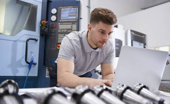 Jak ocenić stan techniczny kompresora przed jego naprawą?