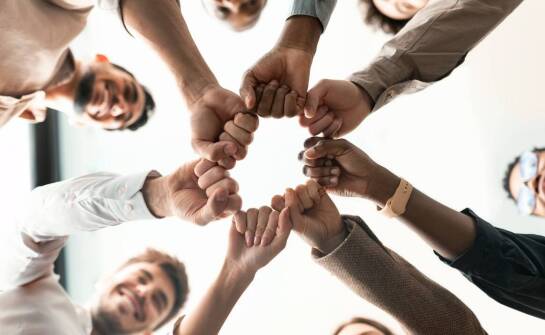 Organizacja wyjazdów integracyjnych: Jakie są kluczowe elementy sukcesu?