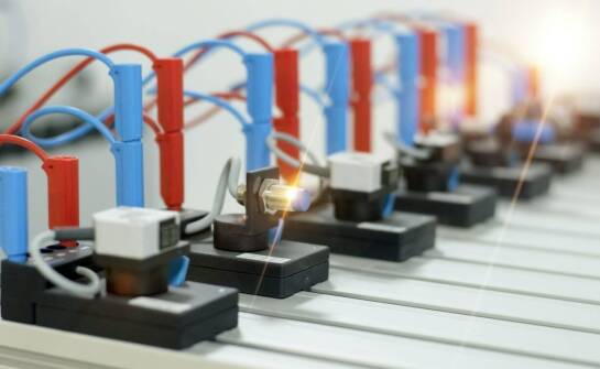 Znaczenie aparatury modułowej w ochronie przed prądami udarowymi