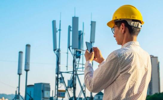 Rola instalacji anten wewnątrz budynków w poprawie zasięgu 5G
