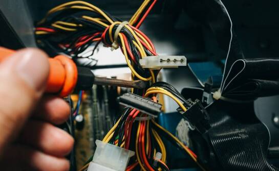 Najlepsze metody odzyskiwania danych z telefonów – co oferują specjaliści IT?