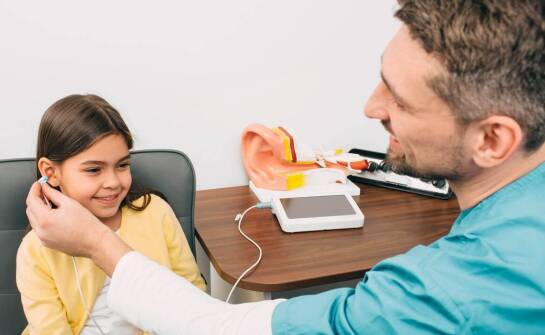 Audiometria tonalna i słowna: co to jest i jak wpływa na diagnozę?