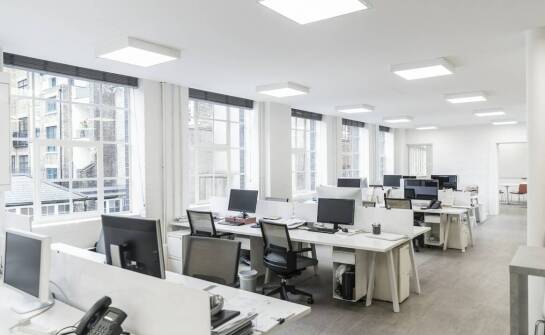 Wirtualne biuro Warszawa centrum – jak zwiększa dostępność usług biznesowych?