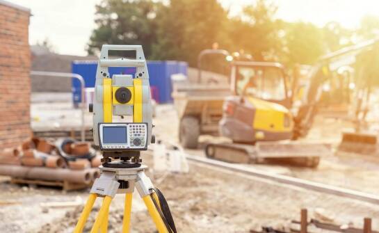 Jak monitoring geotechniczny wspiera prace remontowe w konstrukcjach podziemnych?