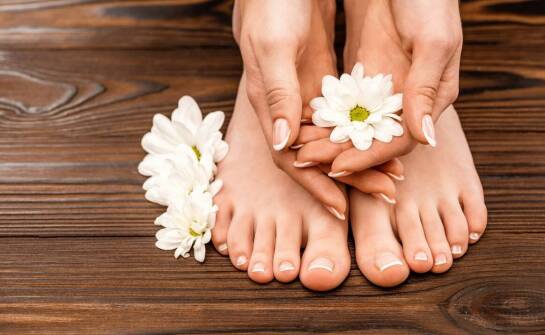 Jak pedicure wpływa na kondycję skóry stóp?