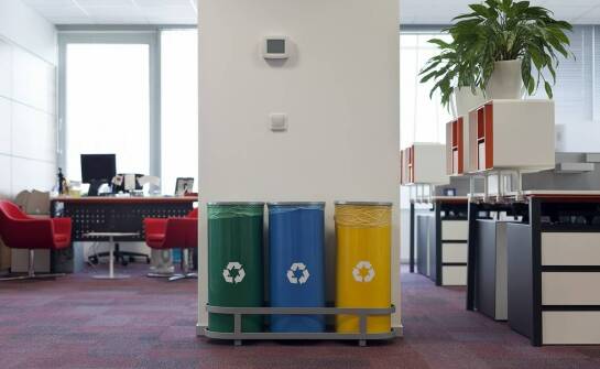 Jak producenci butelek plastikowych dostosowują się do potrzeb rynku?