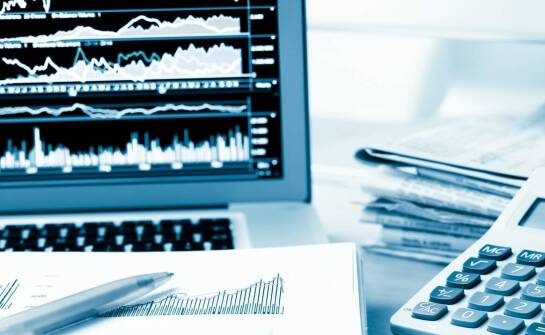 Jak systemy IT wspierają sprawozdawczość finansową zgodną z regulacjami?