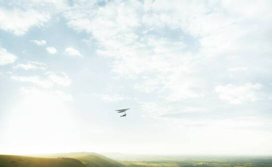 Jak latanie dronem w Bydgoszczy wpływa na jakość ujęć promocyjnych?