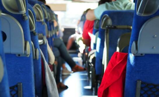 Komfort i bezpieczeństwo podróży z bus rental - co warto wiedzieć?