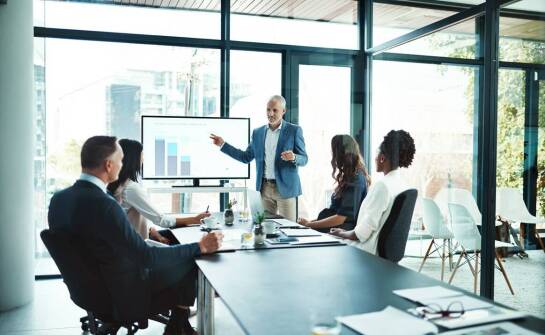 Ubezpieczenia grupowe jako element strategii HR – co oferują?