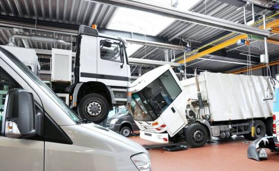 Co obejmuje kompleksowa obsługa serwisowa ciężarówek Ford?