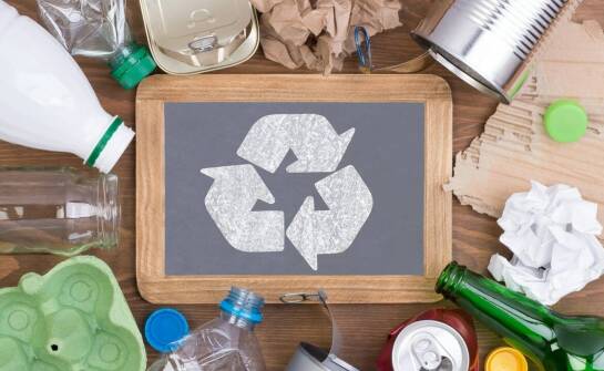 Sortowanie a recykling: kluczowe różnice i powiązania