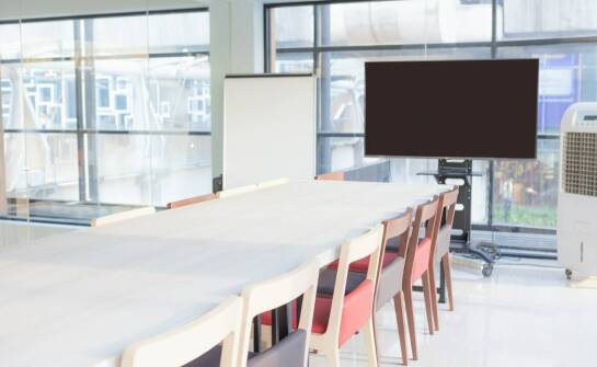Sala konferencyjna Biała Podlaska: jakie są jej możliwości techniczne?