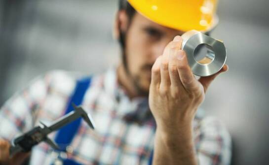 Jak przygotować się do regeneracji cylindrów hydraulicznych?