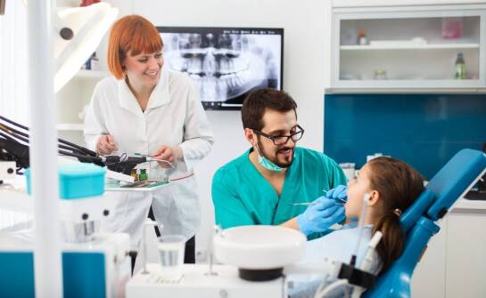 Usuwanie ósemek – jakie badania diagnostyczne są wykonywane przed zabiegiem?