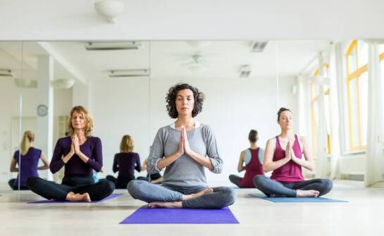 Jak kurs instruktora pilates wspiera naukę technik relaksacyjnych?