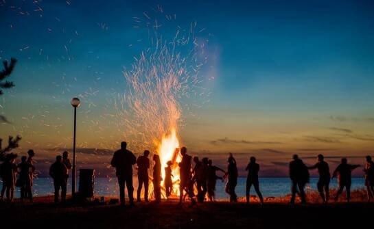 Miejsce na ognisko w Tarnowie – jak zorganizować wieczór muzyczny pod gwiazdami?