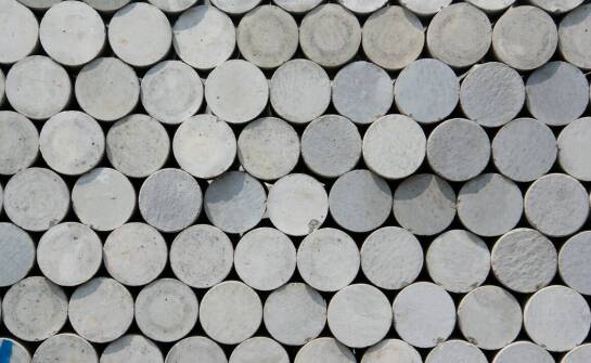 Pręty aluminiowe w projektach infrastrukturalnych: zalety i wyzwania