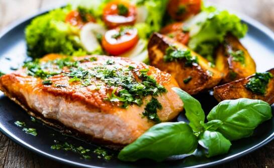 Ryby wędzone jako element menu premium w gastronomii