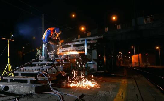 Jak spawanie mobilne wpływa na rozwój infrastruktury przemysłowej?