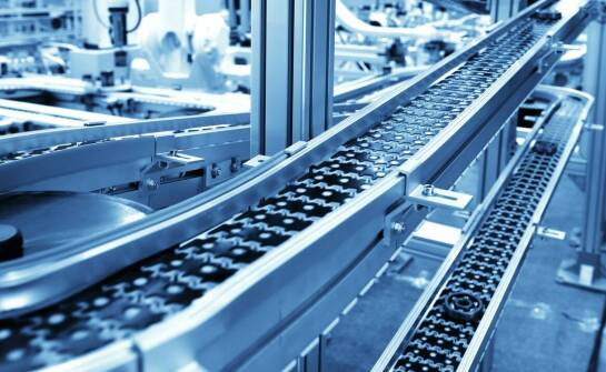 Rola przenośnika rolkowego w automatyzacji procesów produkcyjnych