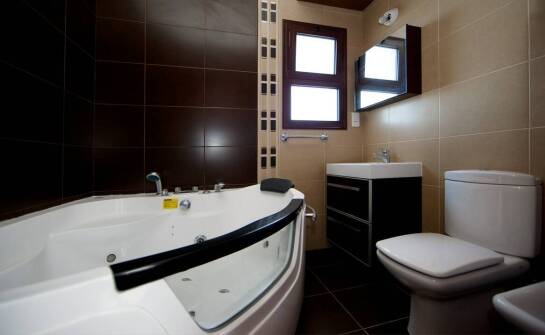 Pokoje z jacuzzi – luksusowy relaks po intensywnym dniu