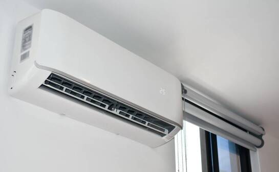Jakie funkcje oferują nowoczesne klimatyzatory budżetowe?
