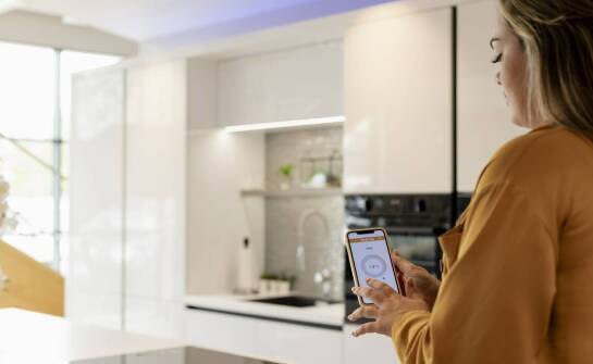 Jak przebiega proces modernizacji instalacji elektrycznej w kontekście przeróbek?